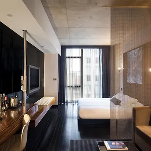 4* Hotel Sixty Les